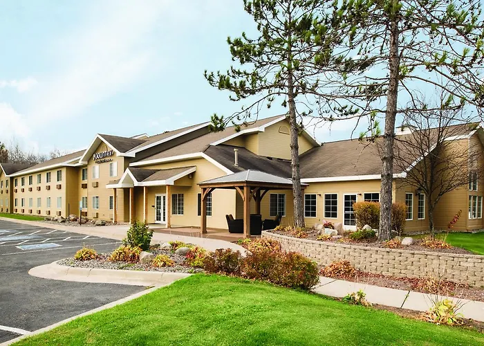 Top Romantic Hotels in Grand Rapids